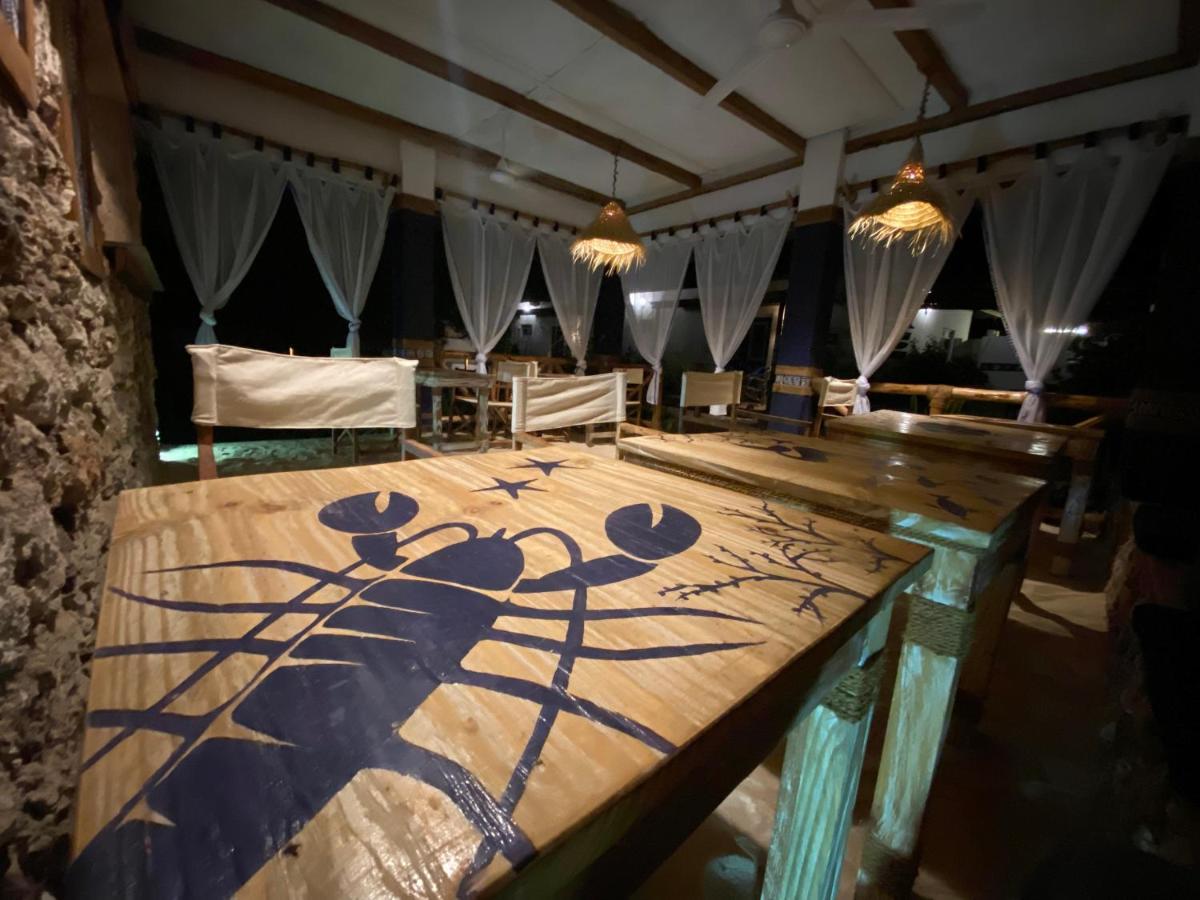 Ocean Breeze Boutique Hotel Нунгві Екстер'єр фото