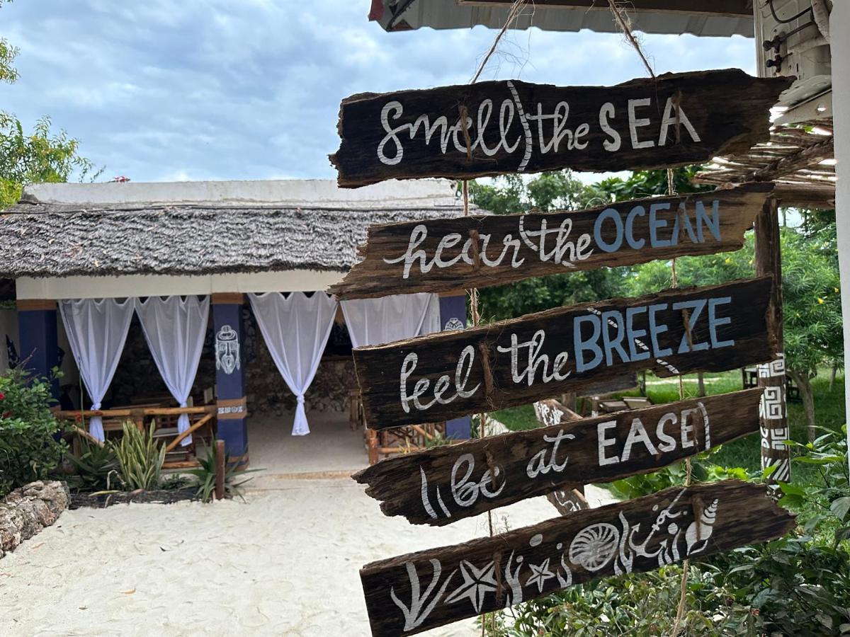 Ocean Breeze Boutique Hotel Нунгві Екстер'єр фото