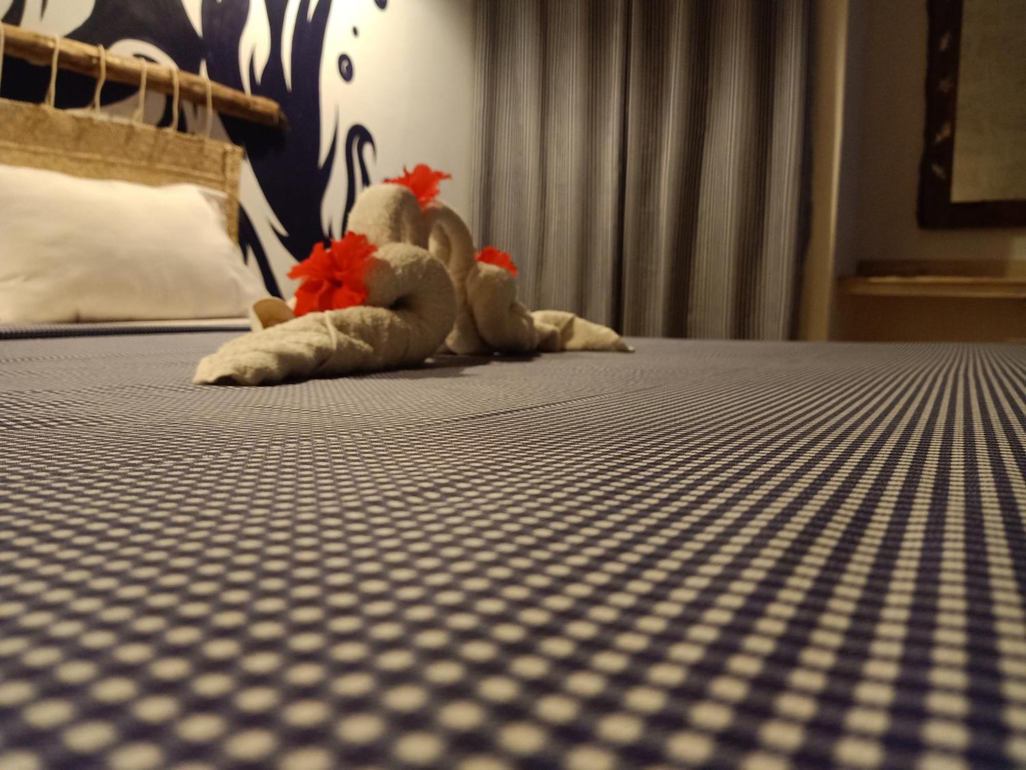 Ocean Breeze Boutique Hotel Нунгві Екстер'єр фото
