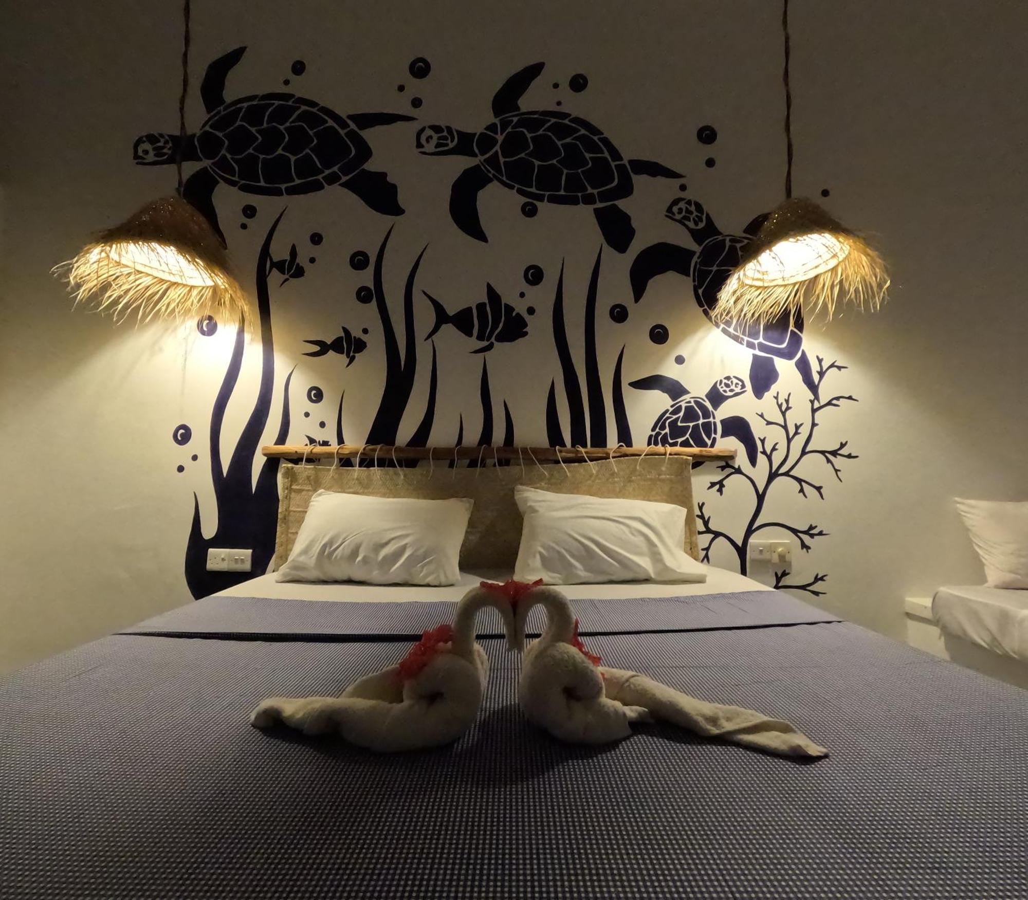 Ocean Breeze Boutique Hotel Нунгві Екстер'єр фото