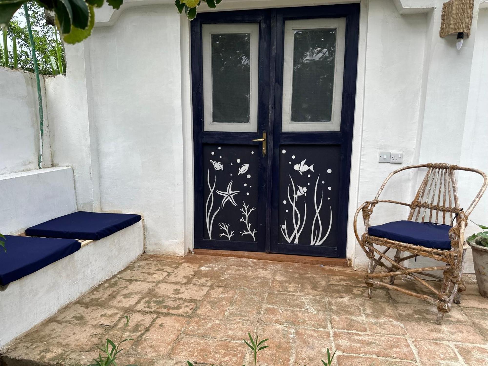 Ocean Breeze Boutique Hotel Нунгві Номер фото